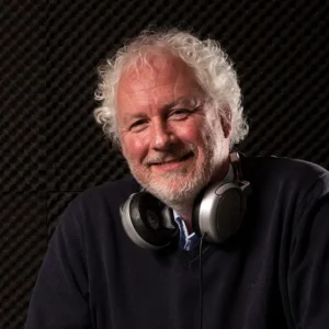 Raymond Lorié in een opnamestudio